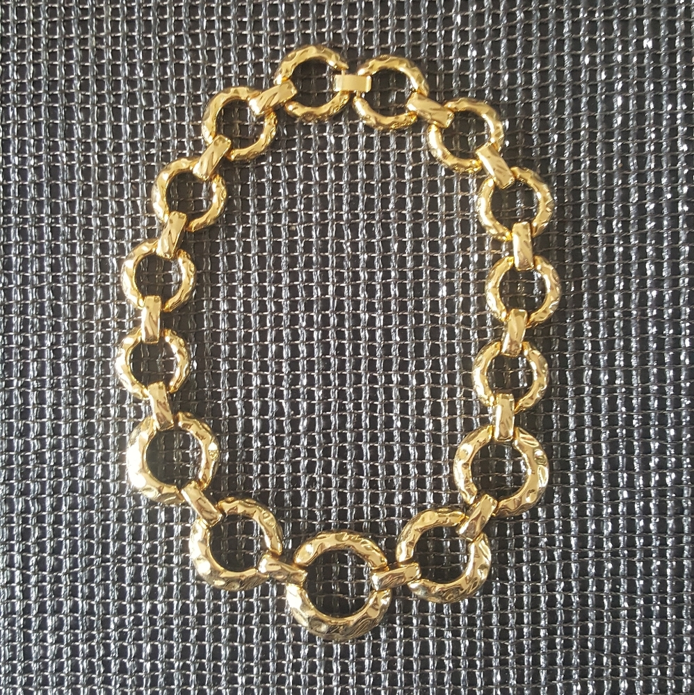 Shiny Gold-tone Hammered Links Necklace